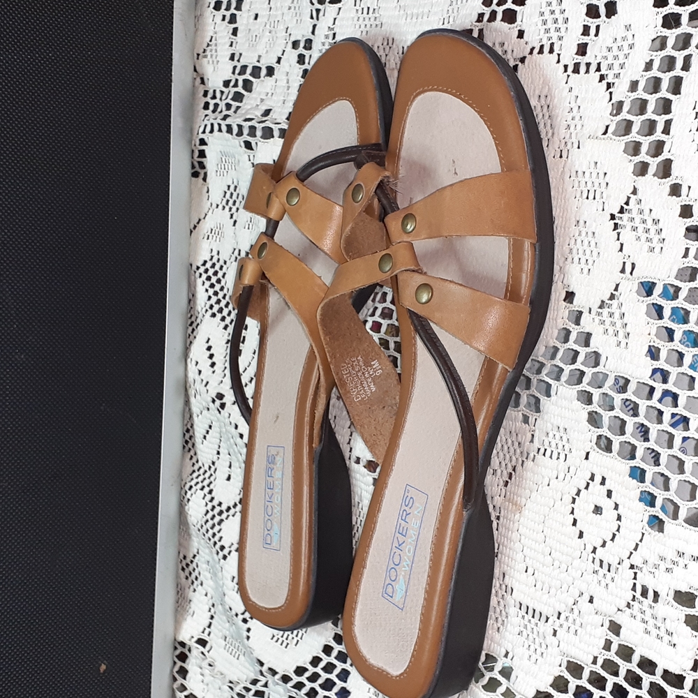Dockers Womens Leather Sandals Size 9.5